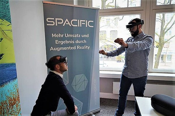 Mitarbeiter von Spacific mit HoloLens