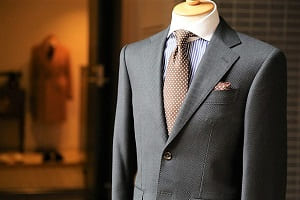 Example Tailored: Mannequin with suit